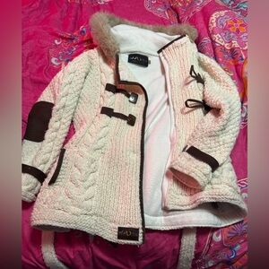 Cozy Off-White Teddy Jacket with Brown Accents